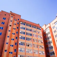 Komu podlega prezes spółdzielni mieszkaniowej i jakie ma obowiązki?