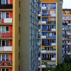 Kiedy wygasa członkostwo w spółdzielni mieszkaniowej? Sprawdź, jak uniknąć problemów