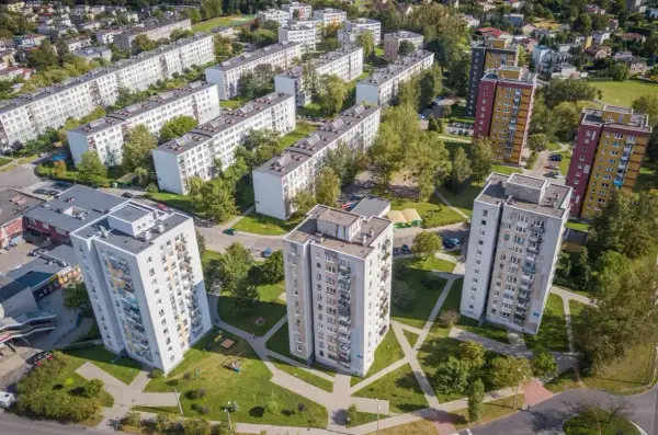 Kto może być członkiem spółdzielni mieszkaniowej? Sprawdź wymagania!